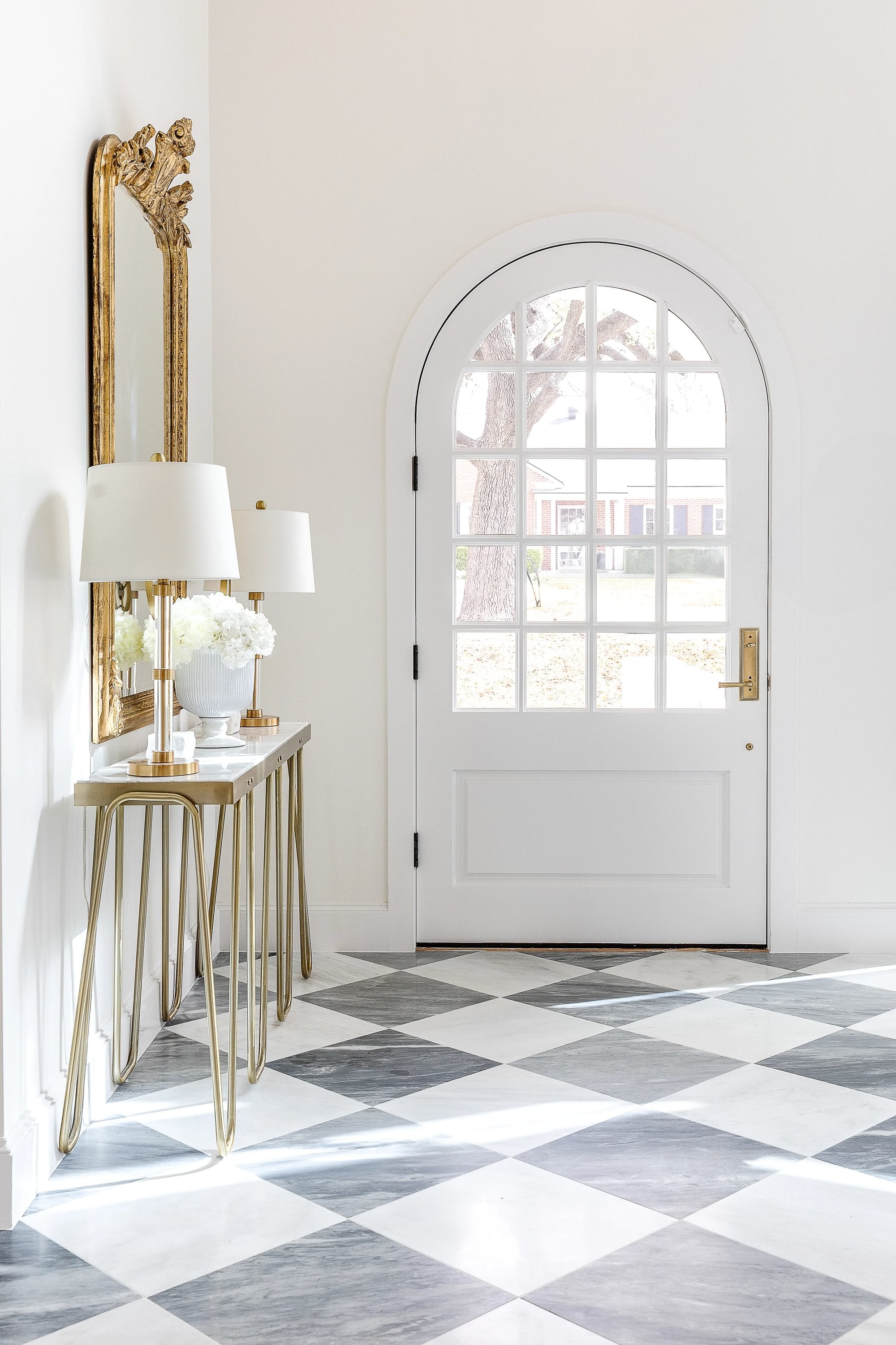 Bardiglio Grey Light \u0026 Casablanca Carrara 18x18 | Honed - Checkerboard, image size:2000x3000