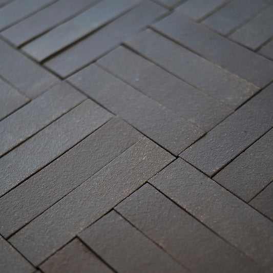 BlackTerracotta2x8_HOVER