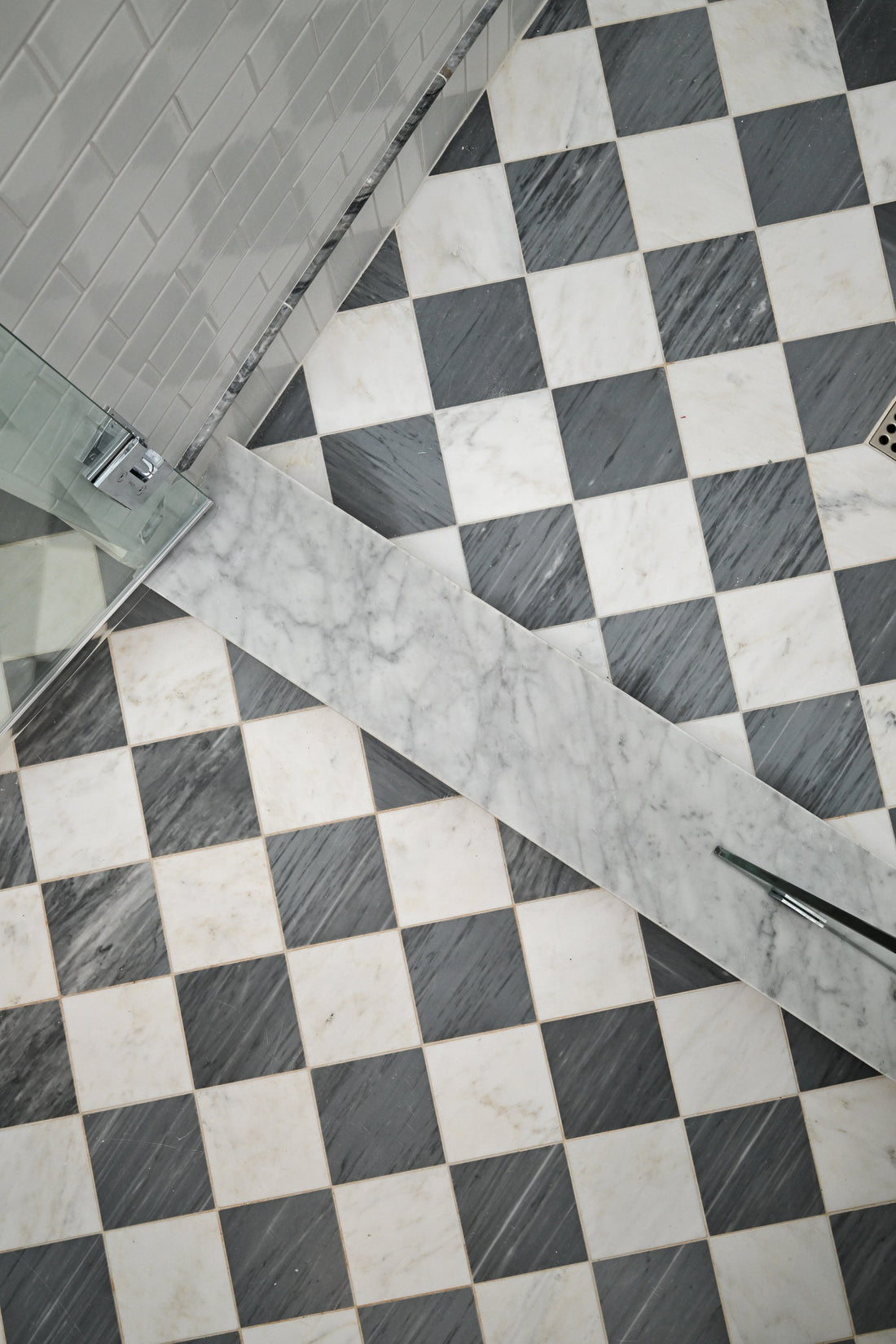 marble white and grey checkerboard flooring