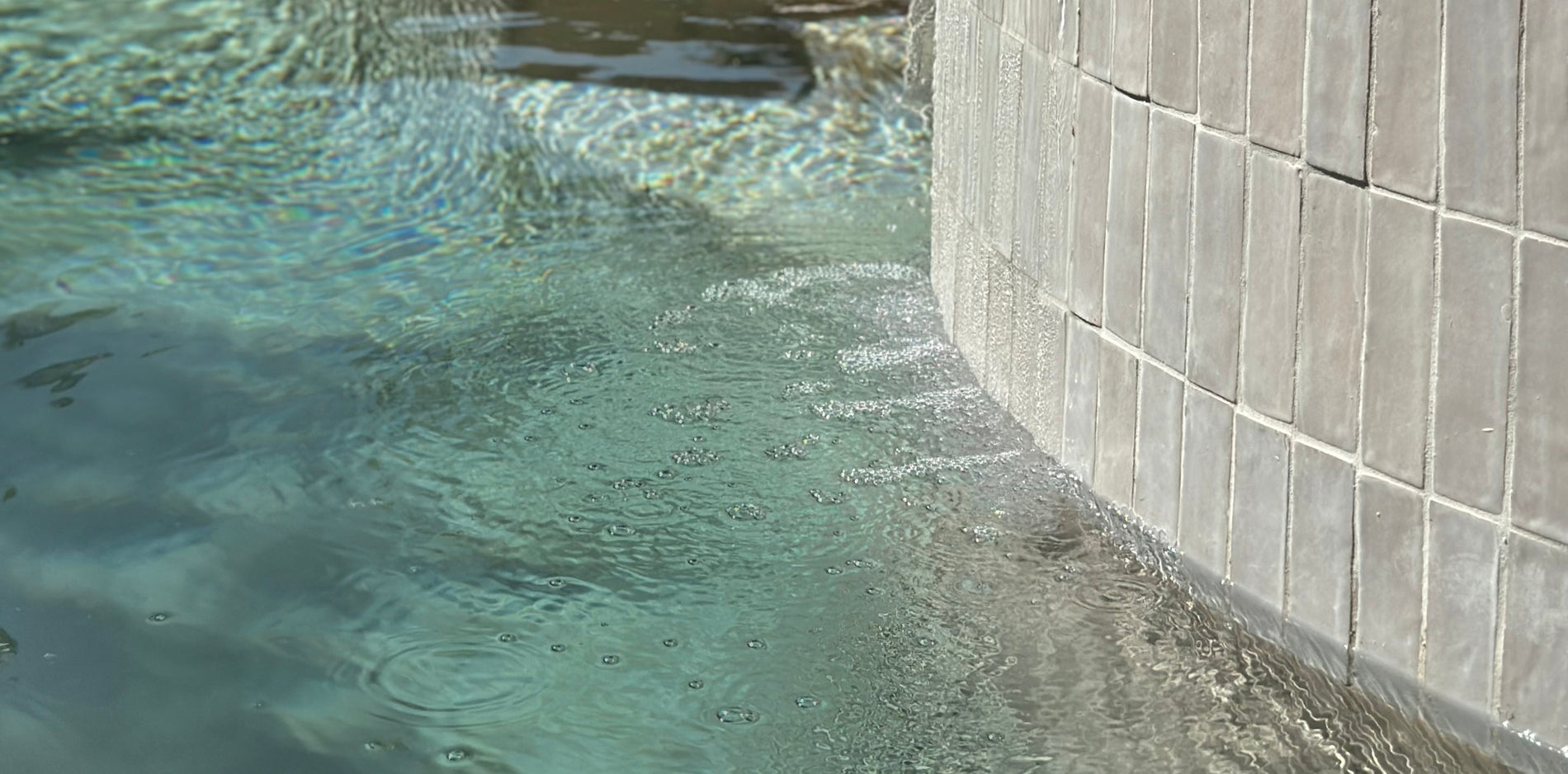 Summer Is in Session! Your Guide to Pool Tile