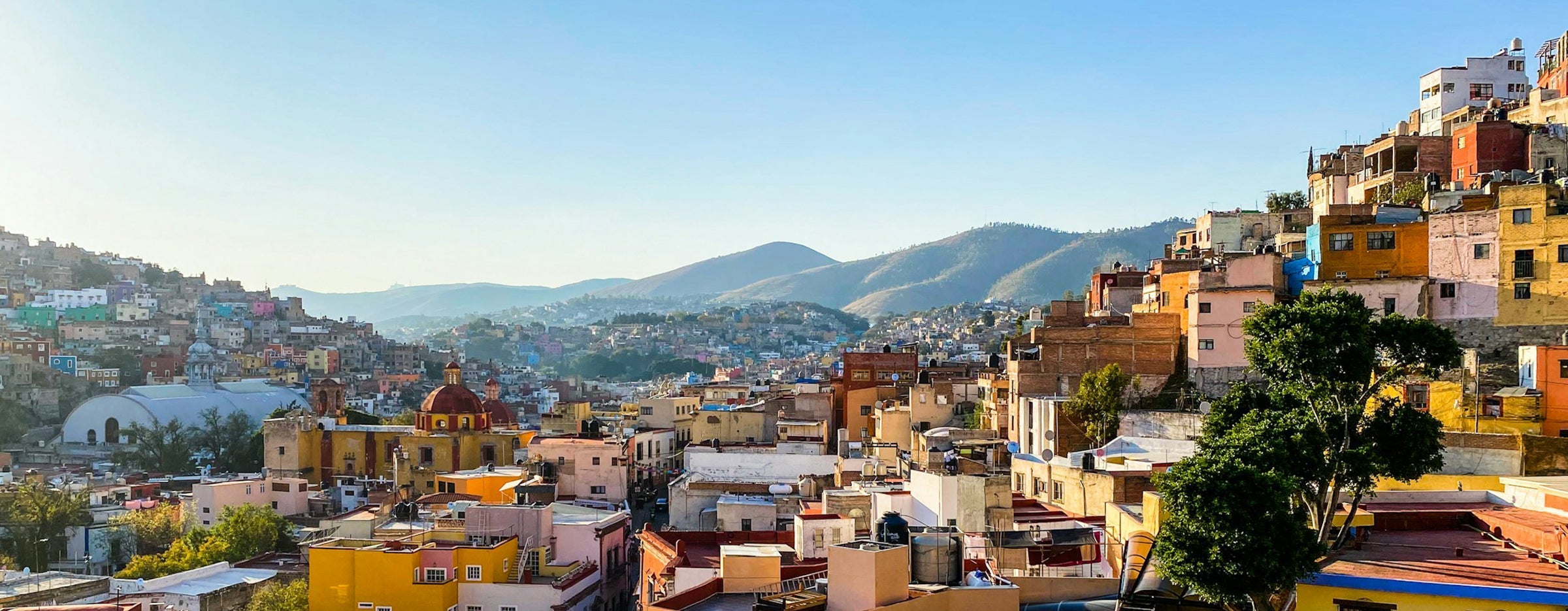 mexico city landscape with mountains in background