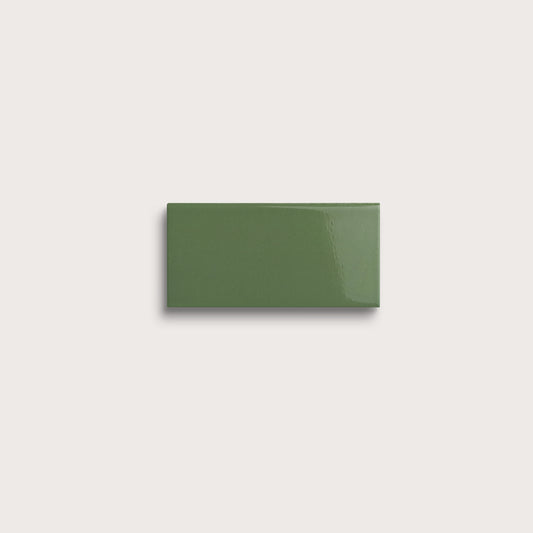 Kale ceramic tile sample, gloss finish