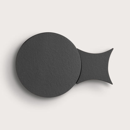 black terracotta circle and losange pattern