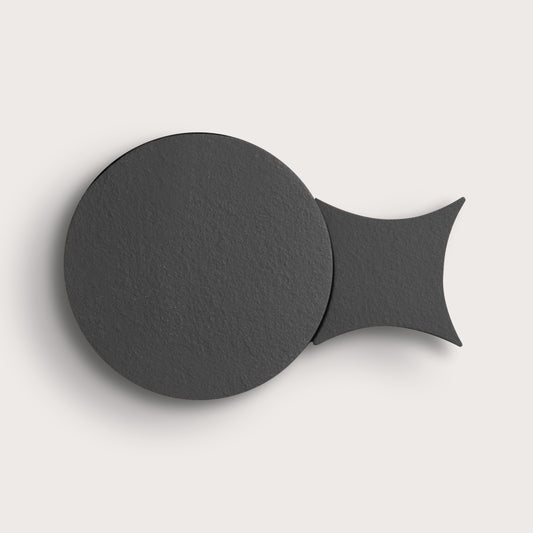 black terracotta circle and losange pattern