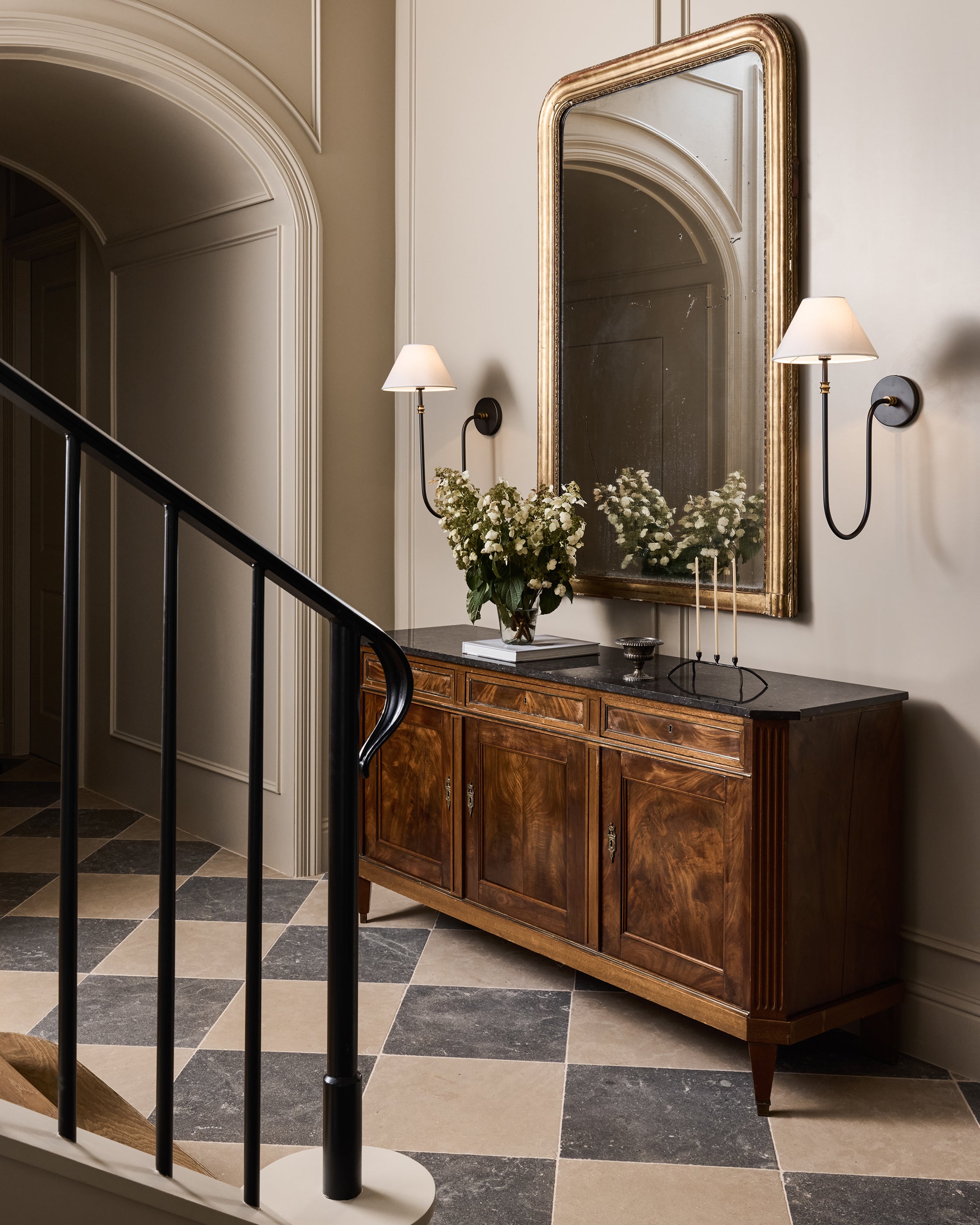 Akal 18x18 Moroccan Limestone | Tumbled & Honed