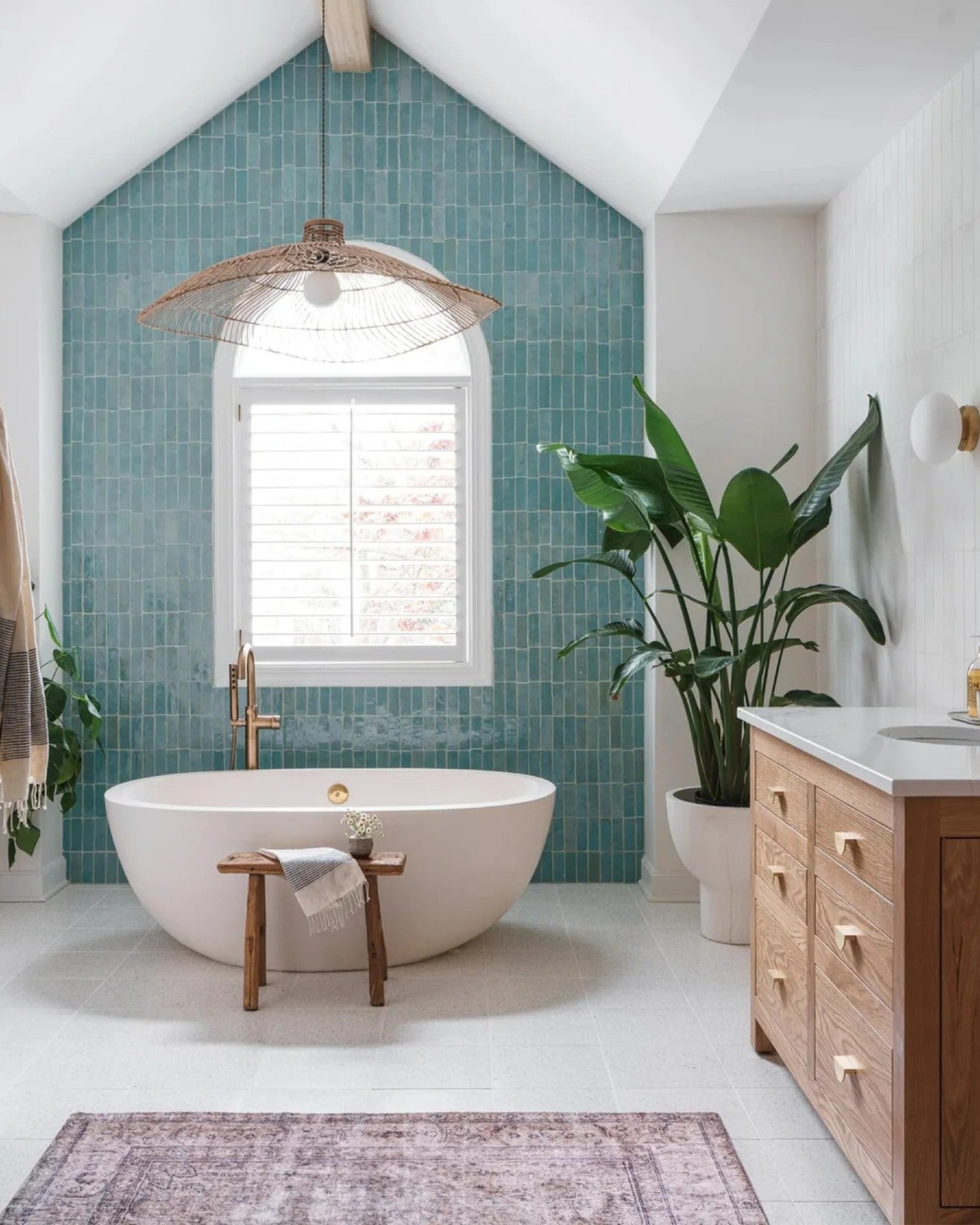 The best materials don't match. They belong together.

Handcrafted tile, natural stone and warm wood each bring something different to a space. The secret is knowing how to balance texture, tone and contrast so every material has its moment, without competing for attention.

Consider this your guide to mixing materials like a designer.

Tile: Calacatta Gold Cabochon Pencil Mosaic Marble Tile Honed, Mediterranean Blue 2x6 Thin Bejmat Zellige Tile
Design: @fairmonthomesdfw, @retreatinteriordesignstu (image 3)